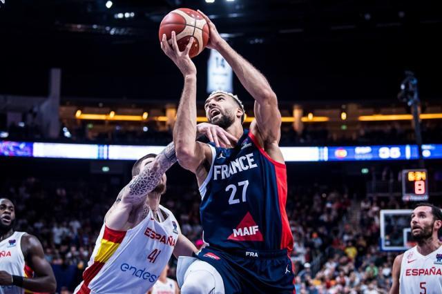 买马挣钱网站app-再获银牌！法国继续倒在致命短板 输球心服口服