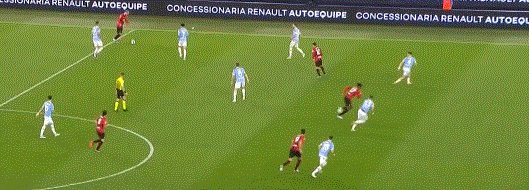 买马挣钱网站app-【意甲】吉鲁追平 伊布助攻绝杀 AC米兰逆转拉齐奥