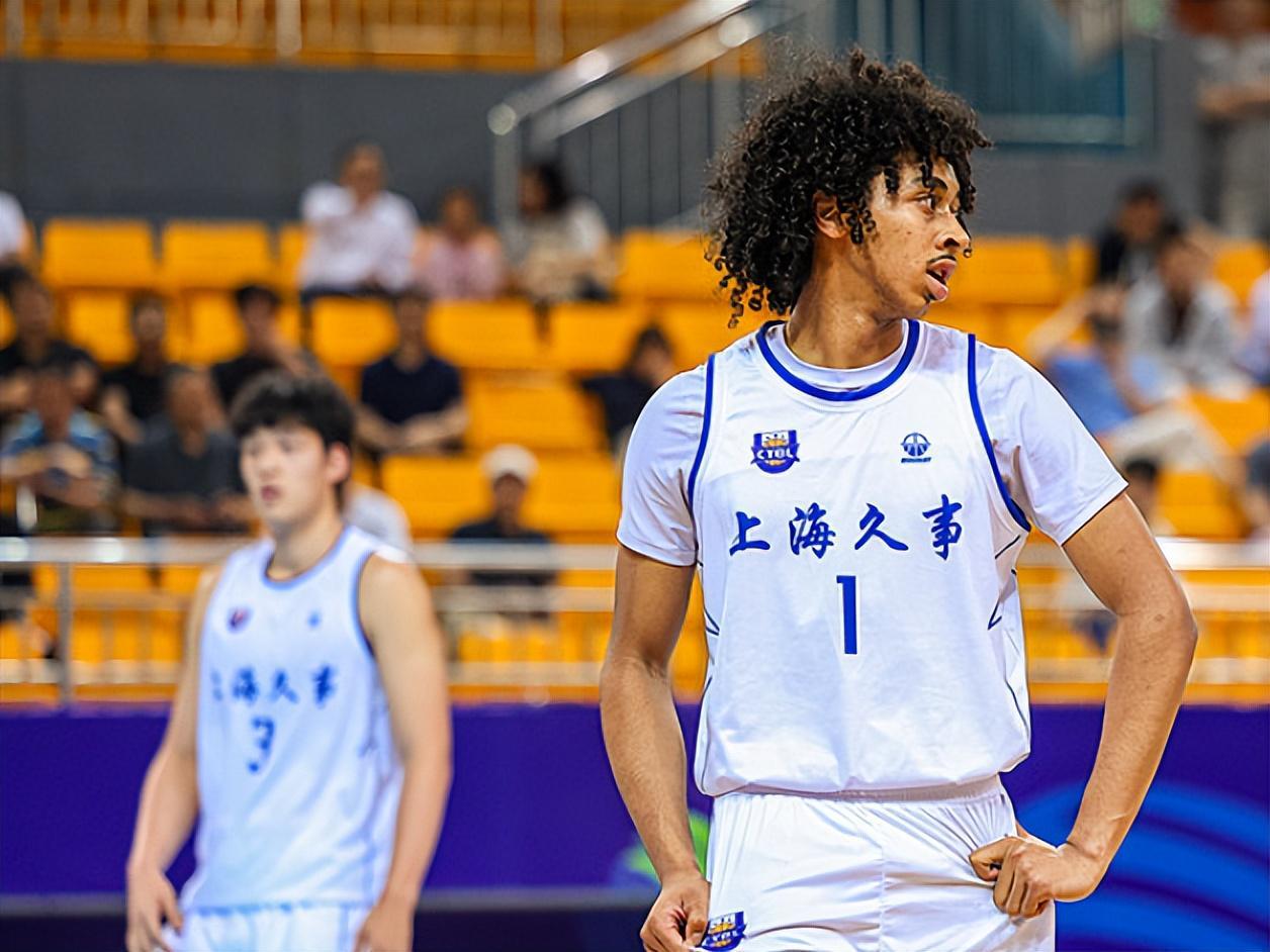 买马挣钱网站app-轰30分3助4断!中国男篮18岁1米83混血控卫闪耀:下赛季征战NCAA